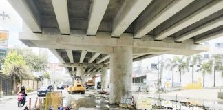 Clearing operations are underway beneath the Ungka Flyover in Pavia, Iloilo, paving the way for the final asphalt overlay and structural enhancements. AJ PALCULO/PN