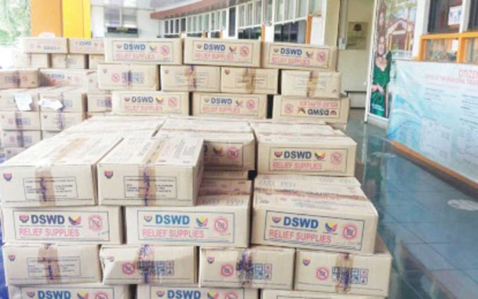 kanlaon_aid_1_resized More family food packs arrive for residents displaced by the eruption of Mount Kanlaon in La Castellana, Negros Occidental on Wednesday, April 9, 2025. Secretary Rex Gatchalian said the Department of Social Welfare and Development is ready to dispatch additional FFPs and other needed aid to the affected families following another explosive eruption of Mt. Kanlaon. PHOTO COURTESY OF LA CASTELLANA LGU