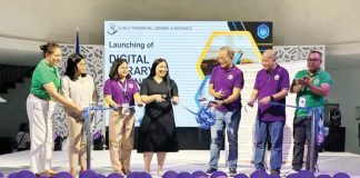 Iloilo Provincial Administrator Raul Banias and Provincial Library and Archives chief Allana Delgado lead the launching of the provincial digital library and online resource platforms at the capitol lobby on April 8, 2025. BALITA HALIN SA KAPITOLYO PHOTO