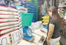 Rice will soon be sold at P20 per kilo in Iloilo. The Iloilo Provincial Government however said it will only be targeted toward qualified recipients, as the supply and funding are limited. Rice currently ranges between P40 to 50 per kilo at the La Paz public market in Iloilo City. AJ PALCULLO/PN