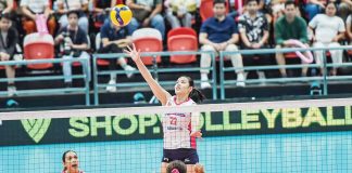 Creamline Cool Smashers’ Jessica Galanza attempts to drop the ball against the defense of Nakhon Ratchasima QminC Cat Devil. AVC PHOTO