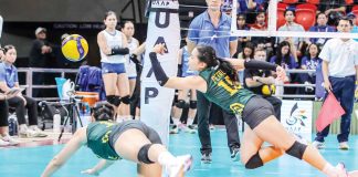 Far Eastern University Lady Tamaraws’ Gerzel Petallo and Jean Asis tries to save the ball. UAAP PHOTO