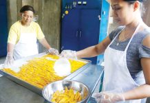 Trump tariffs could mean more sales of coconut oil, mangoes – DTI Evelyn Grace ensures that no chemical preservatives are used for her dried mango products. DTI PHOTO