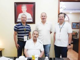 Department of Agriculture (DA) Assistant Secretary for Logistics Daniel Atayde (3rd from left) paid a visit to discuss plans regarding agri-fishery projects with the Capiz Provincial Government led by Gov. Fredenil H. Castro (2nd from left), Joey dela Cruz, representative from Provincial Agriculturist's Office (1st from left), and Provincial Economic Development and Investment Promotion Office (PEDIPO) Head Rio Garcia (leftmost).