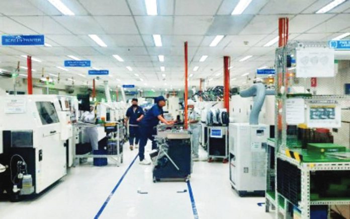 PH_manufacturing_1_resized Electronics manufacturing operation of EMS Group in its factory in Biñan, Laguna is seen in this undated photo. S&P Global said Friday, May 2, 2025, that the Philippine manufacturing purchasing managers index posted 53 in April, signaling a renewed improvement in the health of the country’s manufacturing sector. PNA PHOTO BY KRIS CRISMUNDO