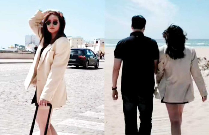 bea-alonzo-1 Bea Alonzo liked the photo (right) of businessman Vincent Co and a mystery woman holding each other’s hands while walking that the latter shared via his Instagram account. @BEAALONZO, @VINCENT.C0/INSTAGRAM PHOTOS