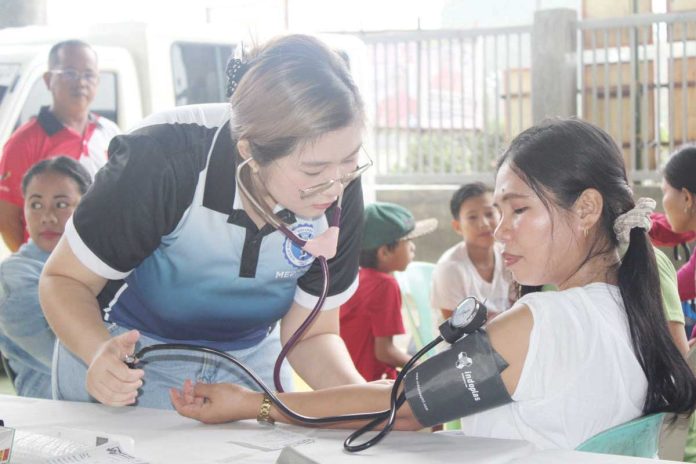front_pic The Department of Health Region 6 encourages adults, especially those aged 40 and above or with a family history of hypertension, to monitor their blood pressure regularly. It adds that free blood pressure checks, consultations, and maintenance medicines are available at public health centers. AJ PALCULLO/PN
