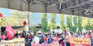 Labor Day rallyists march from the University of the Philippines Visayas-Iloilo City campus to Iloilo Provincial Capitol on Thursday, May 1, 2025. AJ PALCULLO/PN