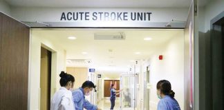 Medical professionals at The Medical City Iloilo swiftly transport a patient into the Acute Stroke Unit, part of the hospital’s internationally recognized emergency care system that earned it a Gold Status from the World Stroke Organization. TMC PHOTO