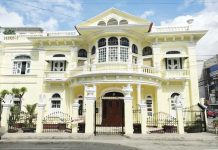 The Celso Ledesma House on Ortiz Street, Iloilo City is affectionately call the “Eagle House”, owing to the sculpted eagles that sit atop its gate posts — a symbolic sentinel of the Ledesma family’s strength and enduring presence in the heart of the city’s Calle Real Heritage Zone. AJ PALCULLO/PN