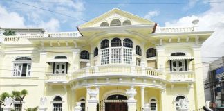 The Celso Ledesma House on Ortiz Street, Iloilo City is affectionately call the “Eagle House”, owing to the sculpted eagles that sit atop its gate posts — a symbolic sentinel of the Ledesma family’s strength and enduring presence in the heart of the city’s Calle Real Heritage Zone. AJ PALCULLO/PN