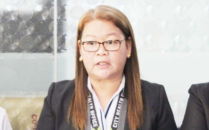 neljoy-tobacco “The number one tobacco-related disease in Iloilo is cardiovascular disease,” says Nurse IV Analeen Galilea of the Iloilo City Health Office. AJ PALCULLO/PN