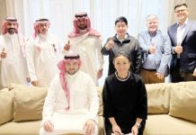 Hotel101 Global chief executive officer Hannah Yulo-Luccini and Horizon Group chief executive officer Abdulrahman Sharbatly lead the signing of the joint venture partnership agreement in Medina, Saudi Arabia. Witnessing the signing are Edgar “Injap” Sia II, DoubleDragon Corporation chairman Hotel101 founder; Khaled Sharbatly, Horizon Group chairman; Wael Daqal and Hisham Al Ansari, Horizon Group Board members; Rodolfo “Pong” Ponferrada; DoubleDragon president and Hotel101 Global executive chairman; and Matthew Morio, Hotel 101 Global Director for Strategic Partnerships MEA.