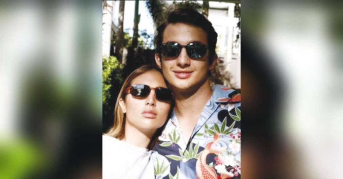 sofia-1_superimposed Andres and Miranda share a five-year-old daughter named Zoe. (Anne Pasajol © Philippine Daily Inquirer)