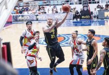 TNT Tropang 5G’s Kelly Williams scoops for a layup. PBA PHOTO