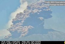 Mount Etna erupts as large plumes rise from volcano Footage shows a rapidly moving mix of ash, gas and rock - known as a pyroclastic flow - emerging from Italy’s Mt. Etna, one of the world’s most active volcanoes. BBC