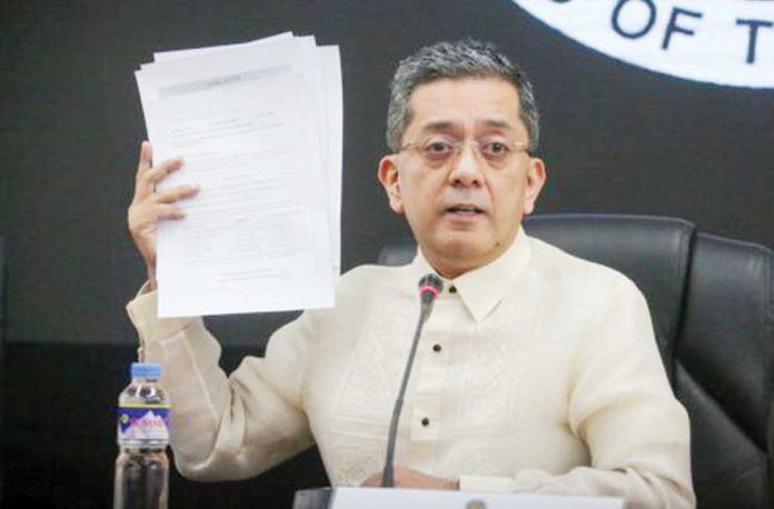 SOCE_copy_resized Commission on Elections chairman George Erwin Garcia says there will be no extension for the deadline of the filing period for the Statements of Contributions and Expenditures of candidates in the recent midterm elections.