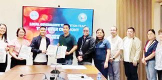The Department of Interior and Local Government–Bacolod City supervised the formal turnover ceremony held between the transition teams of outgoing Mayor Alfredo Abelardo “Albee” Benitez and incoming Mayor Greg Gasataya on June 20, 2025. PHOTO COURTESY OF BOMBO RADYO BACOLOD