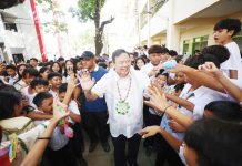 TREÑAS LEAVES A LEGACY OF PRIDE: Outgoing Mayor thanks Ilonggos, partners for Iloilo City’s progress; calls for continued support for Mayor-elect Raisa Treñas A CITY TO BE PROUD OF: TREÑAS' LEGACY LIVES ON. Outgoing Mayor Jerry P. Treñas shares a light moment with students of Jaro National High School during his visit yesterday, June 26, with Mayor-elect Raisa Treñas and Sen. Kiko Pangilinan. The city mayor takes pride in leaving behind a future-ready Iloilo City that is a source of pride for every Ilonggo, especially the youth. ARNOLD ALMACEN/CMO PHOTO