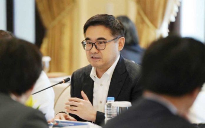 electronics-industry-copy Office Special Assistant to the President for Investment and Economic Affairs (OSAPIEA) Secretary Frederick Go says the collaborative approach of the Semiconductor and Electronics Industry Advisory Council would accelerate the country’s growth and benefit Filipino families nationwide. OSAPIEA PHOTO