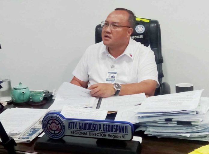neljoy-LTO-lack-of-education Director Gaudioso Geduspan II of the Land Transportation Office in Western Visayas emphasizes the agency’s push for stricter licensing and driver education reforms, citing ignorance and lack of discipline as key causes of rising road accidents in the region. AJ PALCULLO/PN