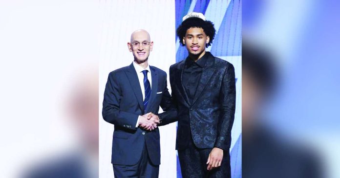 sports Fil-Am_superimposed San Antonio Spurs rookie Dylan Harper shake hands with NBA commissioner Adam Silver following his draft selection. PHOTO BY SAN ANTONIO SPURS