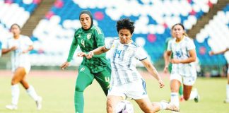 Philippine women’s football team’s Jacklyn Sawicki tries to chase the ball. PHOTO COURTESY OF TIEBREAKER TIMES