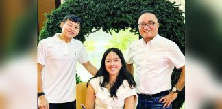Negrense Ann Monares signs her rookie deal with the Farm Fresh Foxies. PHOTO COURTESY OF FARM FRESH