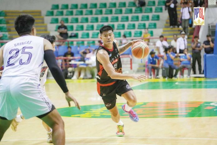 Emman Calo spearheaded Basilan Viva Portmasters’ win over Paranaque Patriots. MPBL PHOTO