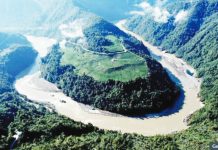 The Yarlung Tsangpo river courses through the Tibetan plateau. GETTY IMAGES