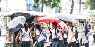 Students board a public utility jeepney in Cubao, Quezon City on July 3, 2025. Classes were suspended from noontime in public Child Development Centers, Kindergarten, Grades 1 to 12 and Alternative Learning System due to inclement weather caused by the southwest monsoon. PNA