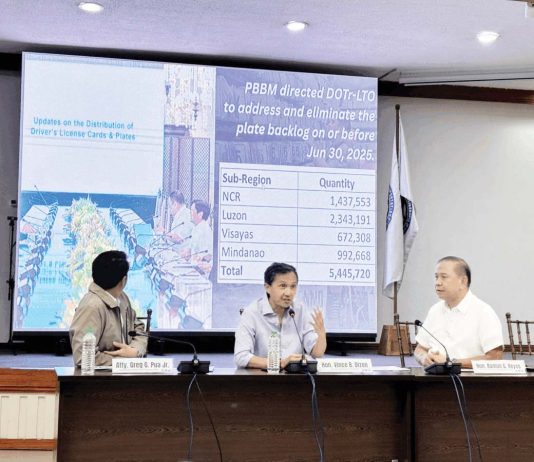 Transportation Secretary Vince Dizon announces that the government has already wiped out the “decade-long” backlog on motorcycle license plates in the country. MARY JOY SALCEDO, INQUIRER.NET