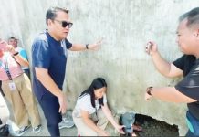 Bacolod City’s Mayor Greg Gasataya personally inspects the removal of the illegal structure obstructing a drainage outfall in Barangay Banago by the City Legal Office’s Enforcement Team on July 30, 2025. SCREENGRABBED FROM AKSYON RADYO BACOLOD/FB VIDEO