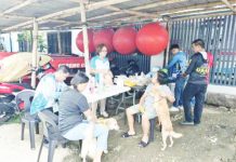 Floodwaters persist in 37 city brgys; 18K still displaced A veterinarian attends to pets brought by evacuees during a free consultation service at an evacuation center in Barangay Sooc, Arevalo, Iloilo City on July 24, 2025. The initiative is part of the Iloilo City government’s continuing support for the 4,469 families still sheltering in 22 evacuation centers due to persistent flooding. PHOTO FROM MAYOR RAISA TREÑAS FACEBOOK PAGE