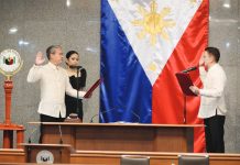 Senate President Francis Escudero (right) administers the oath of newly elected Majority Leader Sen. Joel Villanueva during the first regular session of the 20th Congress on July 28, 2025. Escudero urged senators to comply with the Supreme Court’s unanimous ruling that nullified the impeachment complaint against Vice President Sara Duterte-Carpio.