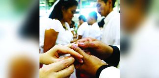 Couples take part in a mass wedding in San Juan City, Metro Manila in this undated photo. The Commission on Population and Development, citing 2023 figures from the Philippine Statistics Authority, said February saw the highest number of marriages at 52,501 that year, or 12.7 percent of the 414,213 total registered marriages in the country. PNA