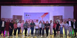 Capiz’s National Voluntary Blood Services Program Manager Jay B. Agarrado and Supervising Administrative Officer Ayr R. Altavas receive the award during the 2025 National Blood Donors Month Collective Conference in Iloilo City. CPHO PHOTO