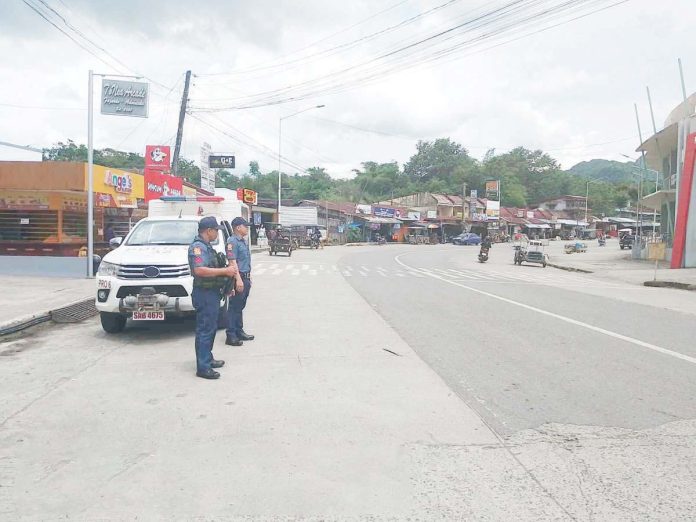 capiz_crime_prevention_resized Officers of the Dumalag Municipal Police Station in Capiz intensify their crime prevention efforts through police visibility and community engagement, raising public awareness on key safety concerns and promote proactive community involvement in maintaining peace and order. DUMALAG MUNICIPAL POLICE STATION PHOTO