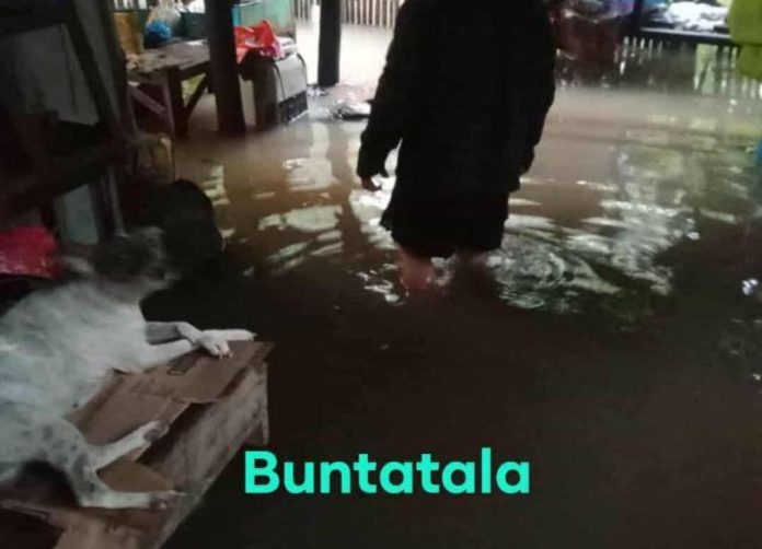 flooded-iloilo-city-brgys Photo courtesy of Raisa Treñas