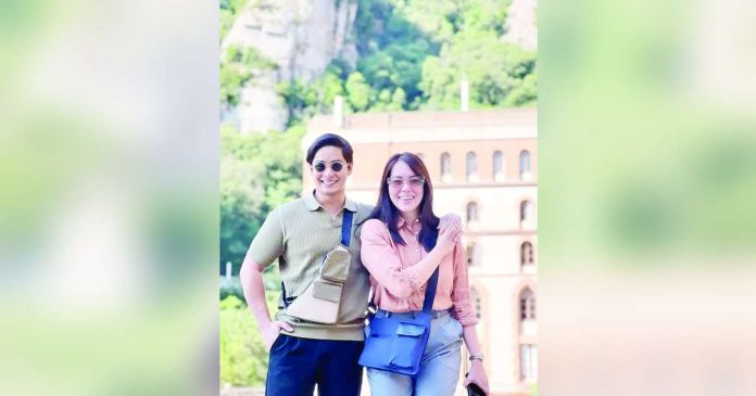julia-coco copy_superimposed COCO MARTIN AND JULIA MONTES