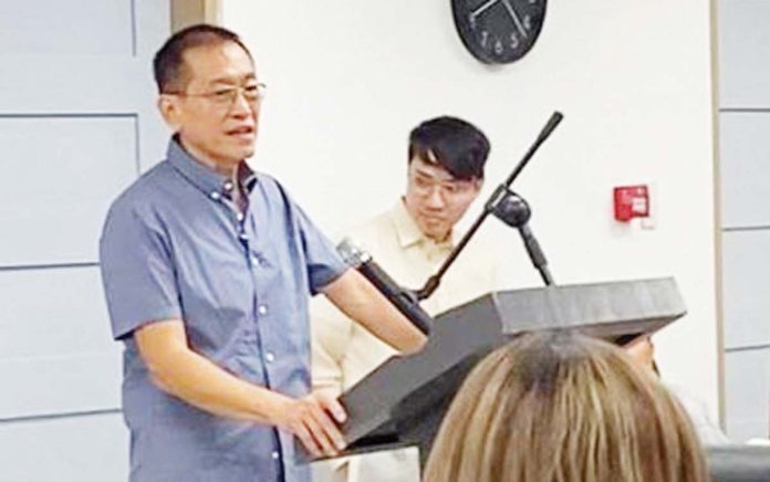 mai-retain-copy Melchor Tan, reappointed Iloilo City administrator, addresses the Sangguniang Panlungsod during its inaugural session on July 2, affirming continuity in city governance under Mayor Raisa Treñas’ administration. MA. THERESA LADIAO