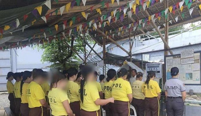 mai_BJMP.JPG_resized Inmates at the Roxas City Jail – Female Dormitory gather under supervision as the Bureau of Jail Management and Penology (BJMP) in Western Visayas launches an investigation into alleged abuse, exploitation, and misconduct involving facility personnel. BJMP ROXAS CITY JAIL - FEMALE DORMITORY FACEBOOK PHOTO