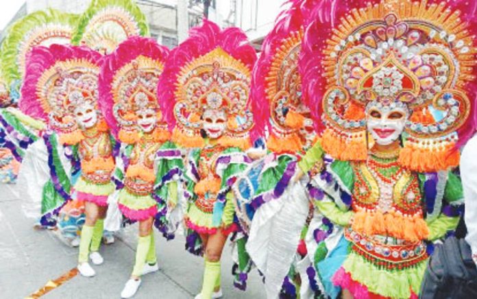 masskara_organizer_resized The Bacolod Gugma Foundation, Inc. has been tapped as the organizer of the MassKara Festival. Photo shows a group of MassKara Festival dancers of Bacolod City. PNA BACOLOD FILE PHOTO