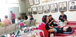 Volunteers participate in a bloodletting activity at the Iloilo Provincial Capitol as part of the recent National Organ and Blood Donation Awareness Week. The event, organized by the Provincial Health Office in partnership with the Department of Health and Philippine Red Cross–Iloilo, drew both seasoned and first-time donors committed to saving lives. NELJOY GALIGAO/PN