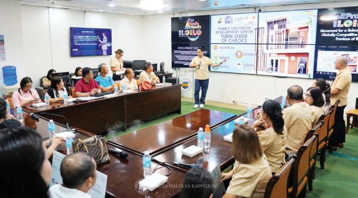 neljoy_support_copy_resized Iloilo’s Gov. Arthur Defensor Jr. leads the ceremonial turnover of checks to five Iloilo municipalities — Badiangan, Banate, Batad, Estancia, and Lemery — for the construction of Family and Youth Development Centers (FYDCs), aimed at strengthening grassroots mental health care and youth support services. “These centers are our commitment to grassroots development, especially in mental health, population education, and youth support,” he says. PHOTO FROM BALITA HALIN SA KAPITOLYO