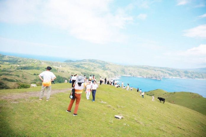 tourism_growth_driver_resized Rakuh a Payaman, a communal pasture in Mahatao, Batanes, is also called Marlboro Country. It has become a popular destination for travelers visiting the northern portion of Batan Island. DEPARTMENT OF TOURISM PHOTO