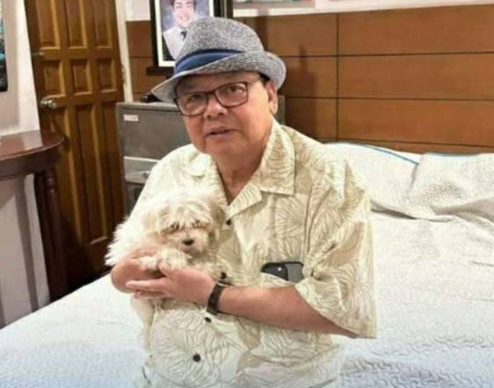 1 (2) TOM AND JERRY. Tito Jerry with his pet dog, Tom
