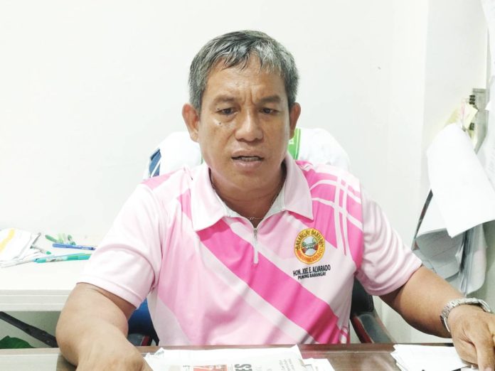 “Mas okay nga ma-postpone… at least matapos ang mga proyekto,” says Punong Barangay Joel Alvarado of Bakhaw, Mandurriao, Iloilo City.