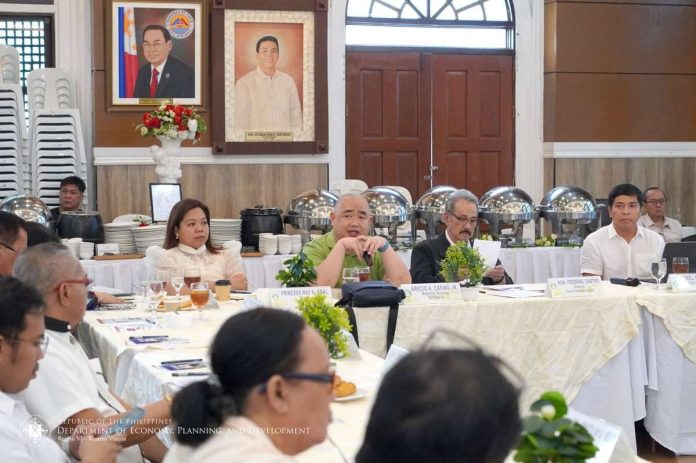 The Panay River Basin Integrated Development Project Regional Steering Committee (PRBIDP-RSC), chaired by Jonel Borres, the National Irrigation Administration 6 Regional Manager and co-chaired by Capiz’s Gov. Fredenil Castro, convened an organizational meeting at the Governor’s Hall of the Capiz Provincial Capitol, on August 11, 2025. DEPDEV-6 PHOTO