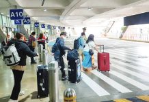 DOTr stands ground on NAIA privatization The Ninoy Aquino International Airport's private concessionaire has already improved the services at the airport, according to the Department of Transportation. PHOTO COURTESY OF ABS-CBN NEWS